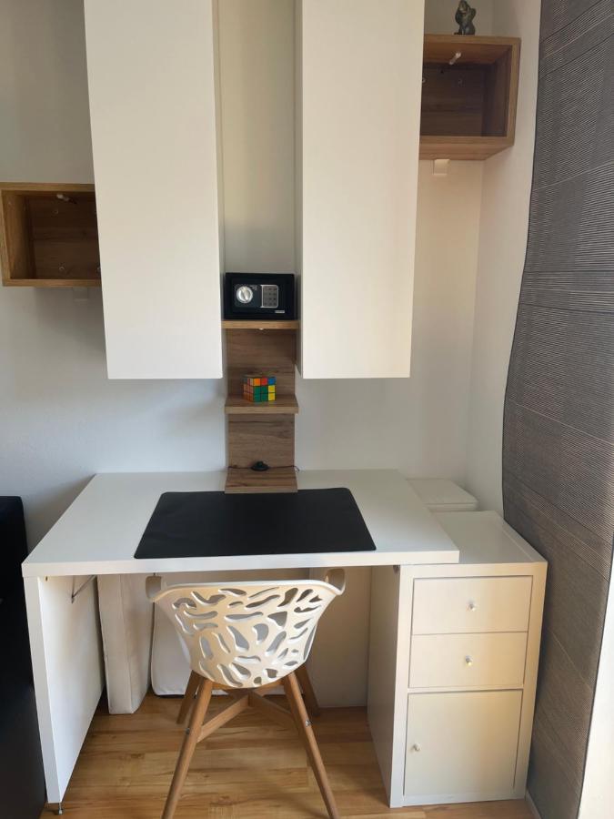 Greenleaf Walhalla-Apartment - Highspeed Wlan - Netflix - Suedbalkon Tegernheim Exterior foto